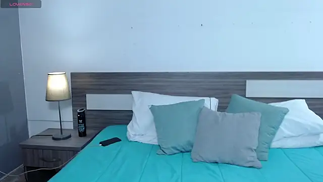 Liiamthompson online show from 02/26/26, 07:14