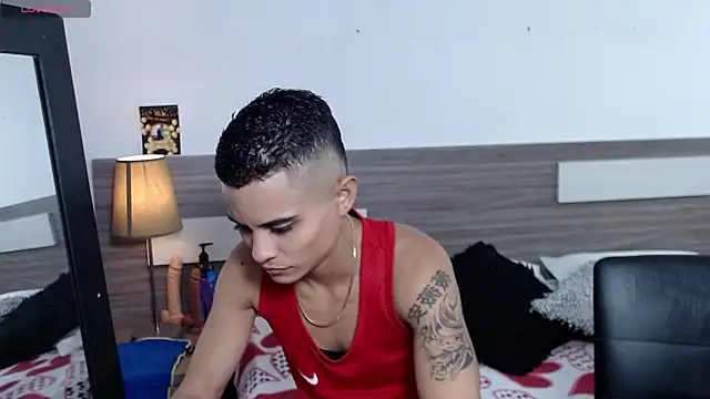 Snapshot of Liiamthompson chatting on 11/19/25, 07:03 Liiamthompson online show from 11/19/25, 07:03