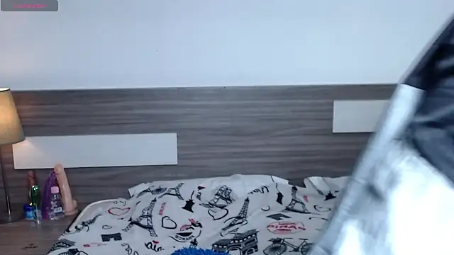 Liiamthompson online show from 01/13/26, 10:08