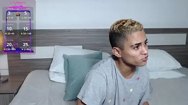 Liiamthompson online show from 03/18/26, 09:45