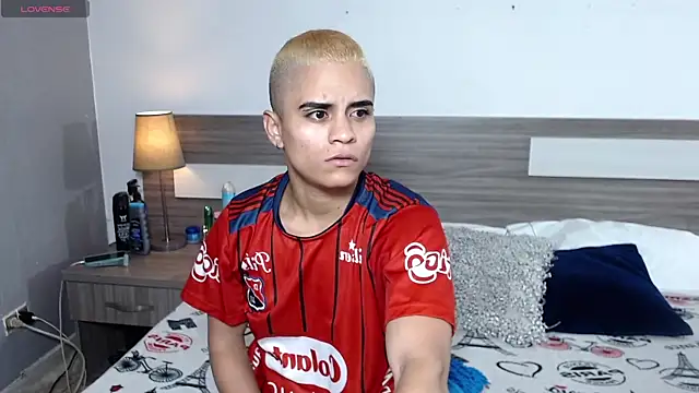 Liiamthompson online show from 01/14/26, 09:13