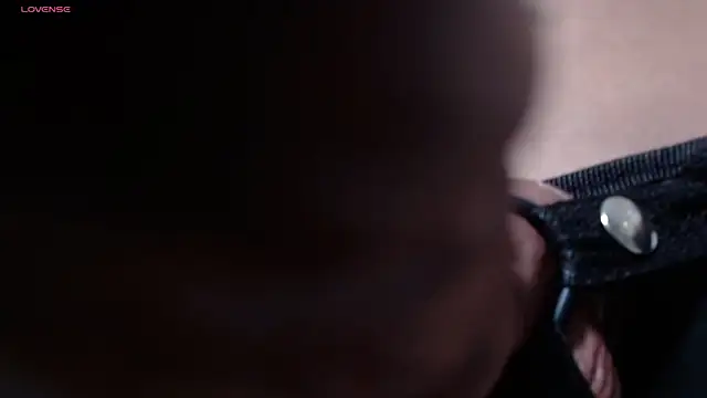 Liiamthompson online show from 03/27/26, 09:16