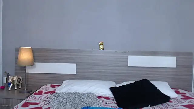 Snapshot of Liiamthompson chatting on 10/19/25, 11:02 Liiamthompson online show from 10/19/25, 11:02