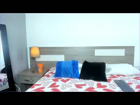 Snapshot of Liiamthompson chatting on 11/01/25, 07:52 Liiamthompson online show from 11/01/25, 07:52