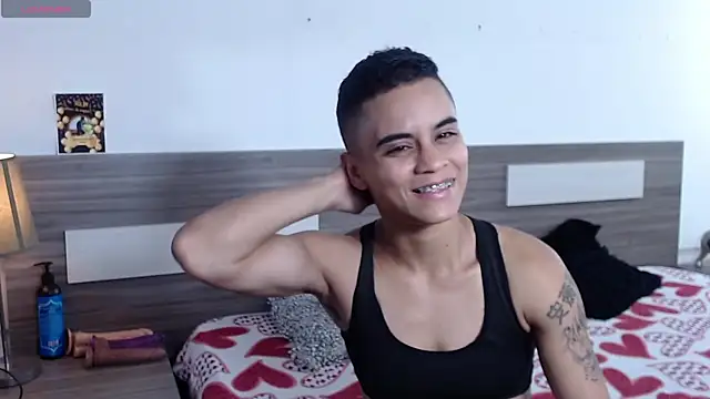 Snapshot of Liiamthompson chatting on 11/27/25, 09:32 Liiamthompson online show from 11/27/25, 09:32