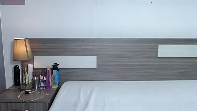 Liiamthompson online show from 01/06/26, 09:02