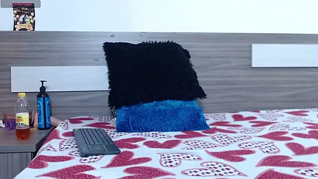 Snapshot of Liiamthompson chatting on 11/26/25, 09:26 Liiamthompson online show from 11/26/25, 09:26