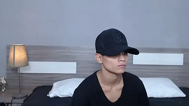 Snapshot of Liiamthompson chatting on 10/07/25, 01:12 Liiamthompson online show from 10/07/25, 01:12