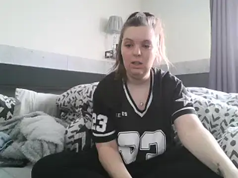 Snapshot of Demi_WelshX chatting on 03/13/25, 10:57 Demi WelshX online show from 03/13/25, 10:57