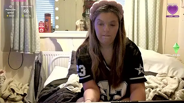 Demi WelshX online show from 12/04/25, 09:41