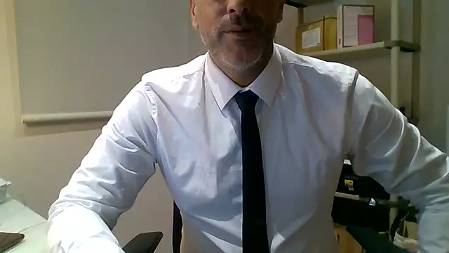 Snapshot of 66MA69 chatting on 10/26/25, 06:36 66MA69 online show from 10/26/25, 06:36