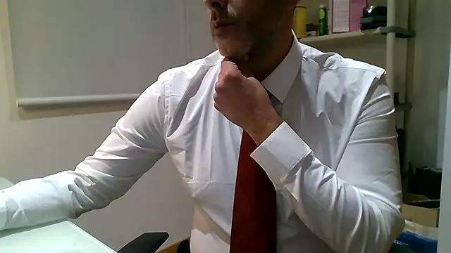 Snapshot of 66MA69 chatting on 11/27/25, 09:15 66MA69 online show from 11/27/25, 09:15