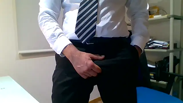 66MA69 online show from 04/22/26, 04:08