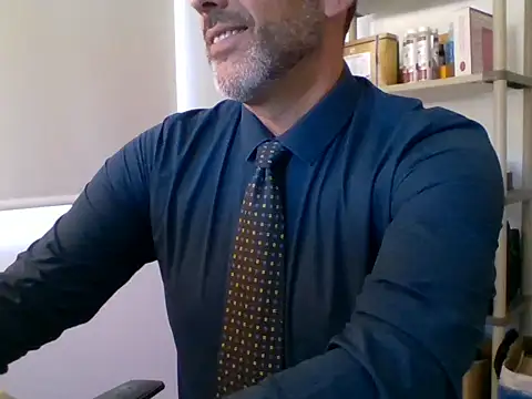 Snapshot of 66MA69 chatting on 09/15/25, 01:44 66MA69 online show from 09/15/25, 01:44