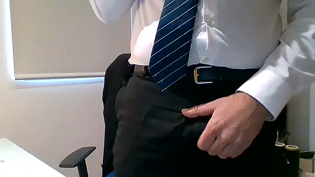 Snapshot of 66MA69 chatting on 11/14/25, 11:47 66MA69 online show from 11/14/25, 11:47