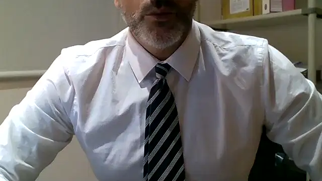 Snapshot of 66MA69 chatting on 11/03/25, 12:38 66MA69 online show from 11/03/25, 12:38