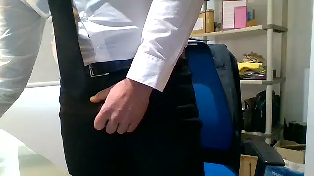 Snapshot of 66MA69 chatting on 11/28/25, 03:45 66MA69 online show from 11/28/25, 03:45