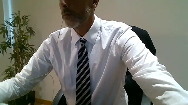 66MA69 online show from 06/06/26, 05:07
