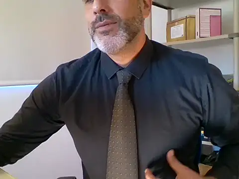 Snapshot of 66MA69 chatting on 10/01/25, 09:25 66MA69 online show from 10/01/25, 09:25