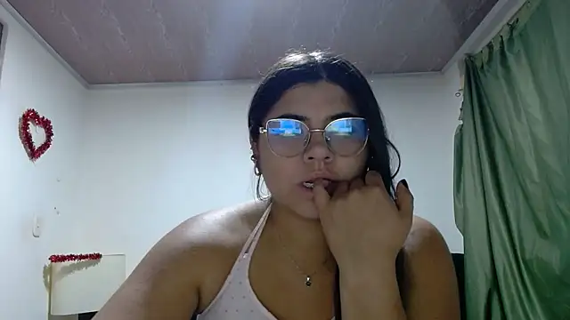 viccky vick online show from 10/14/25, 03:29