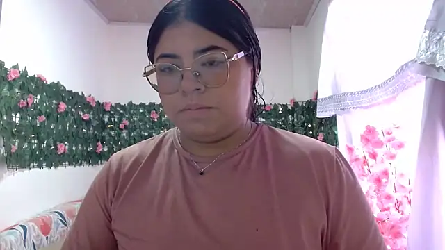 viccky vick online show from 11/24/25, 07:58