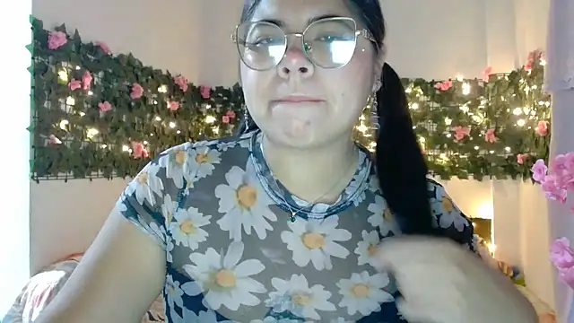 viccky vick online show from 11/19/25, 01:27