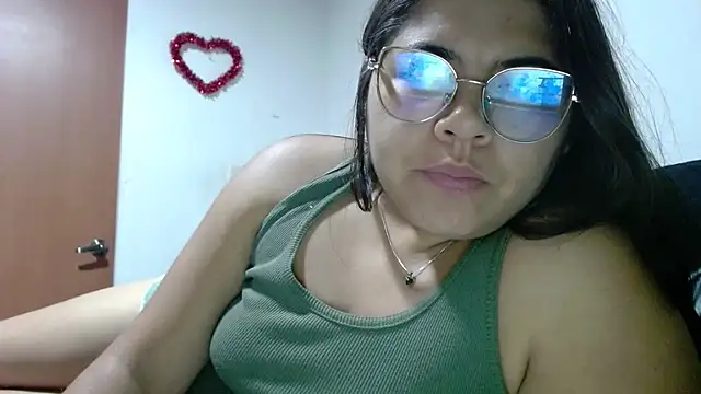 viccky vick online show from 10/23/25, 02:32