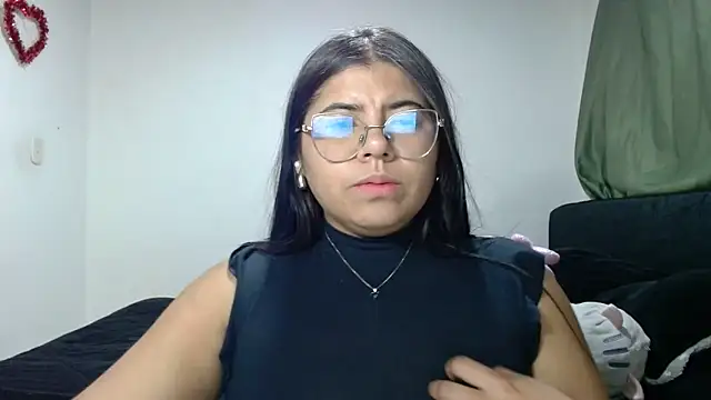 viccky vick online show from 10/30/25, 02:10