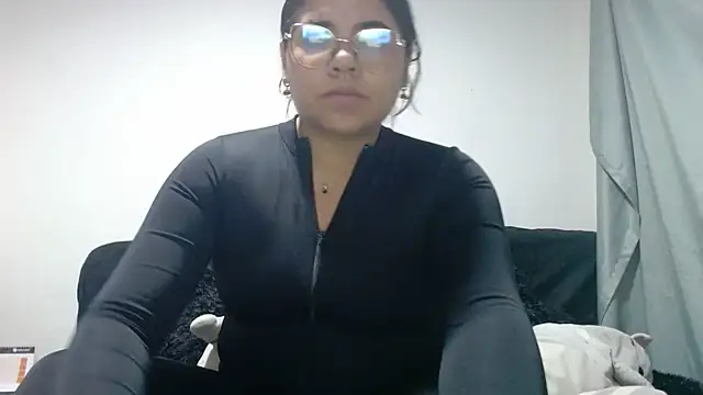 Snapshot of viccky_vick chatting on 06/11/26, 01:16 viccky vick online show from 06/11/26, 01:16