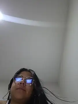 viccky vick online show from 11/05/25, 05:05