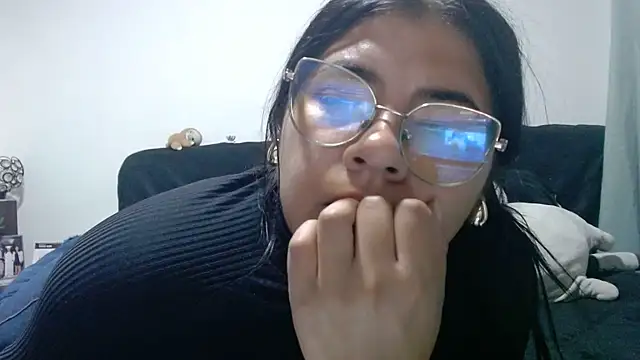 Snapshot of viccky_vick chatting on 06/13/26, 12:08 viccky vick online show from 06/13/26, 12:08