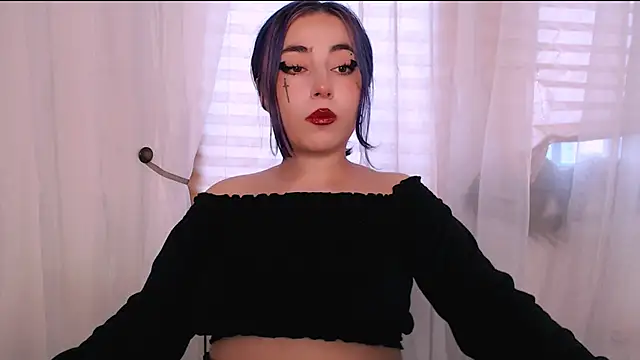 Snapshot of purplewitch chatting on 09/25/25, 04:40 purplewitch online show from 09/25/25, 04:40