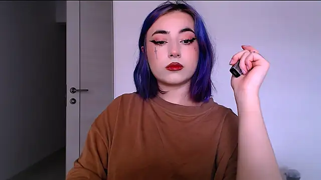 Snapshot of purplewitch chatting on 10/02/25, 06:28 purplewitch online show from 10/02/25, 06:28