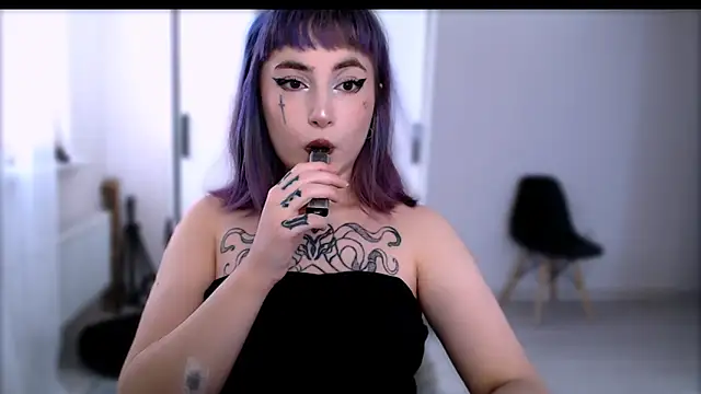 purplewitch online show from 12/19/25, 07:11