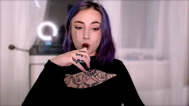 purplewitch online show from 10/21/25, 08:08