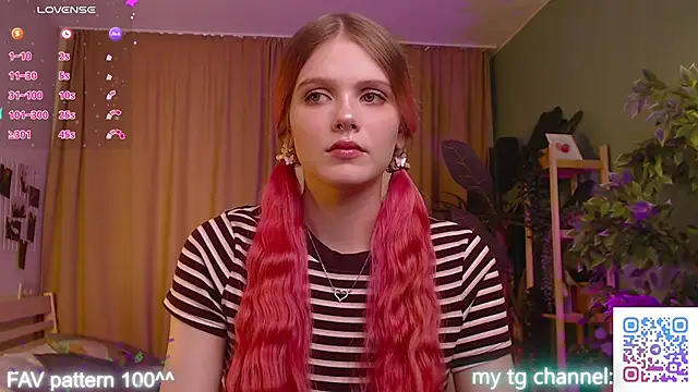 Gretchen Mol online show from 02/18/26, 07:39