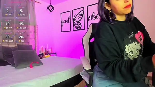 nicolee millerr online show from 12/01/25, 12:28