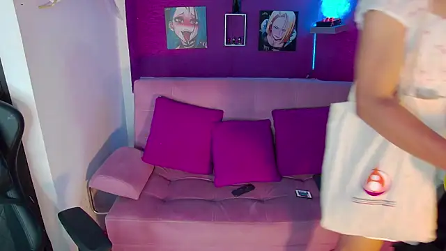 Snapshot of AuroraStartrainn chatting on 02/20/25, 06:57 AuroraStartrainn online show from 02/20/25, 06:57