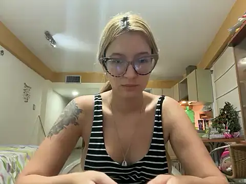 Mermaid-hana online show from 11/25/25, 11:10