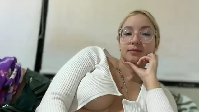 Mermaid-hana online show from 03/24/26, 02:22