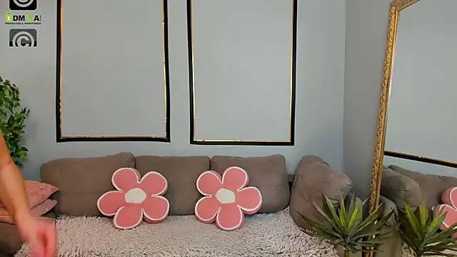 Anya-Ray online show from 02/23/26, 12:39