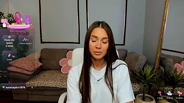Anya-Ray online show from 04/05/26, 01:07