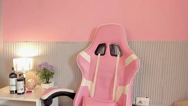 yeikafoxy online show from 04/04/26, 11:39