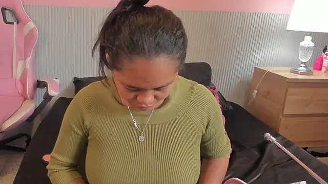 yeikafoxy online show from 04/01/26, 11:33