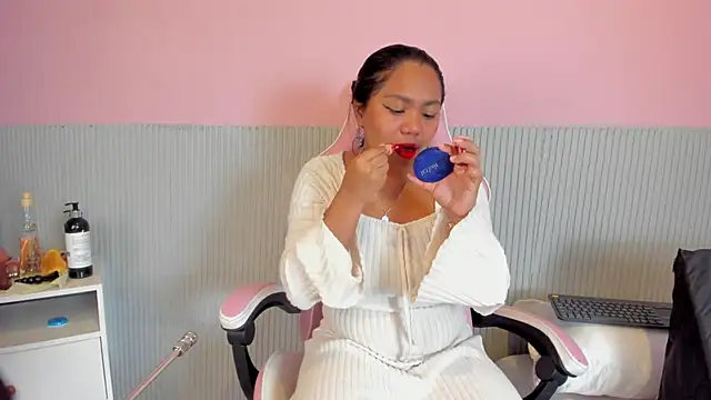 yeikafoxy online show from 02/25/26, 11:10