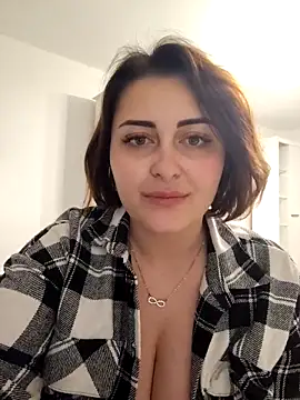 katie elon online show from 03/16/25, 12:34