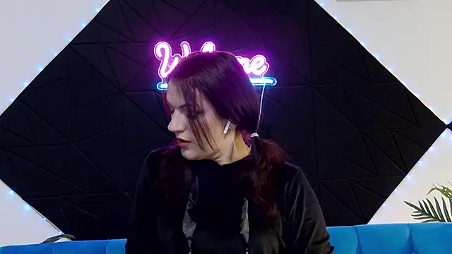 Snapshot of LissaAnn chatting on 02/13/26, 04:01 LissaAnn online show from 02/13/26, 04:01