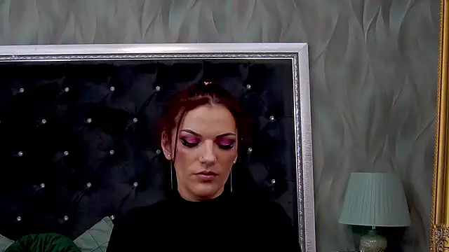 Snapshot of LissaAnn chatting on 02/19/25, 06:10 LissaAnn online show from 02/19/25, 06:10