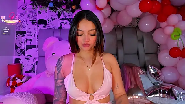 LucyRosse online show from 02/02/26, 11:42