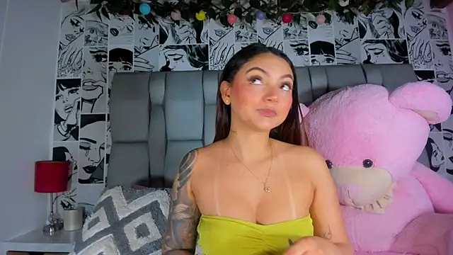 LucyRosse online show from 04/20/26, 11:24